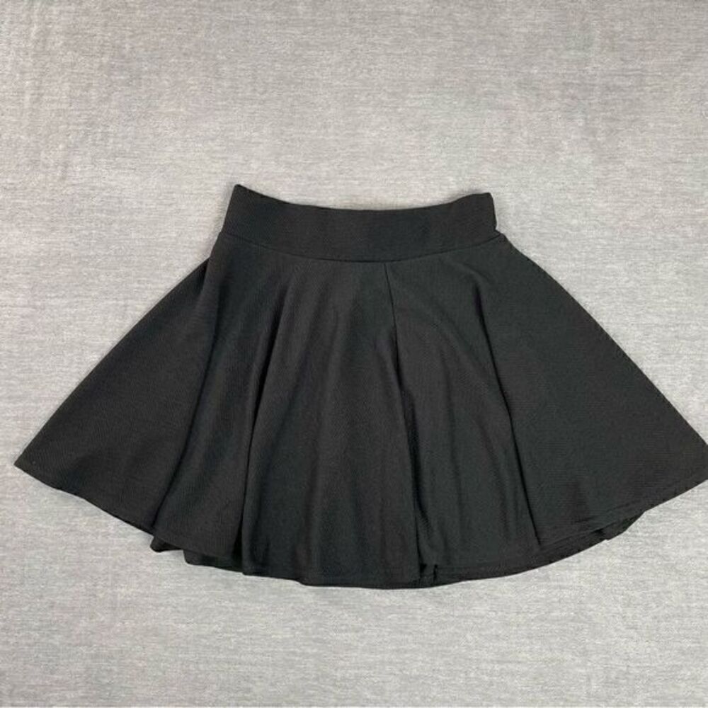 Urban Coco Black Short Mini Flare Stretch Skirt Women’s Size Small